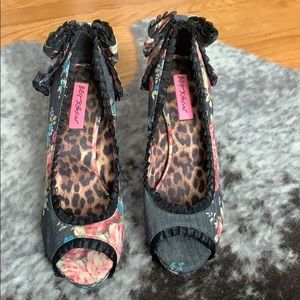 Betsy Johnson heels